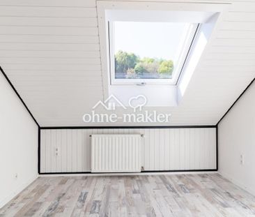 Helle 4-Zimmer-Dachgeschosswohnung – vollständig saniert mit Einbau... - Foto 2