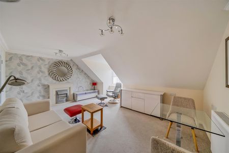 St Athelm Lodge, Wells - Photo 4