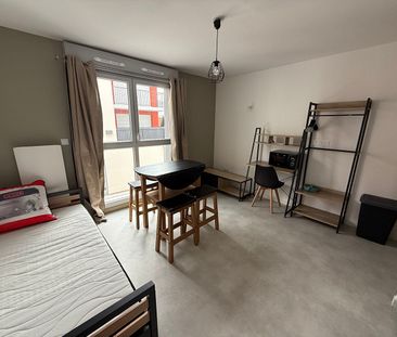 Location Appartement 1 pièce 21m² - Photo 3