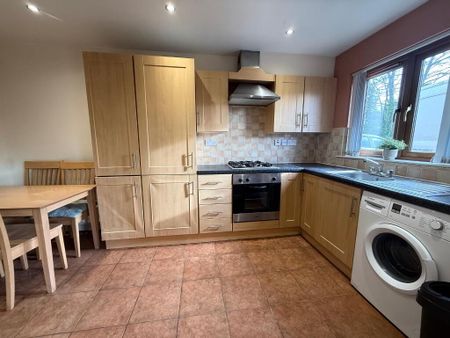 Unit 1, 1 Scotts Mews, Upper Newtownards Road, Belfast, BT4 3JX - Photo 4