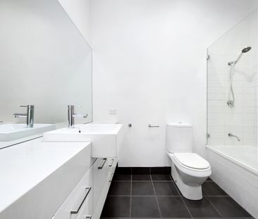 288 Jasper Rd, McKinnon VIC 3204 - House For Rent | Domain - Photo 5