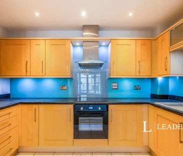 2 bedroom flat to rent - Photo 6