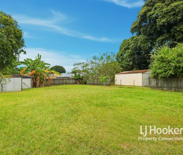 Spacious Character Home on Large Block - Photo 4