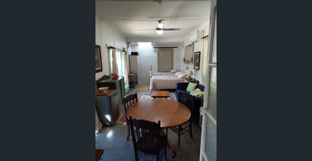 FULLY FURNISHED STUDIO - Photo 1