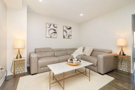 For Lease - 1747 Cobra Crescent, Burlington, Ontario - Photo 2