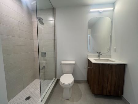 For Lease - 15 Richardson Street Unit# 1810, Toronto, Ontario - Photo 4