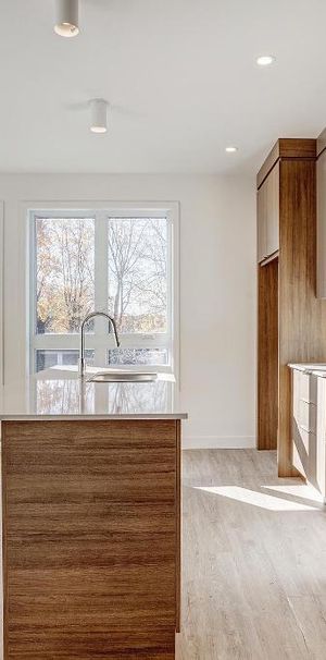 IMMEUBLE 55 ans et plus - 4 1/2 STATIONNEMENT INTÉRIEUR - ASCENSEUR - Photo 1