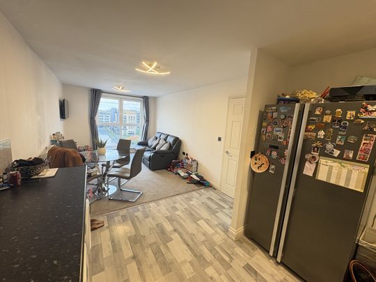 Edinburgh Gate, Harlow - Photo 1