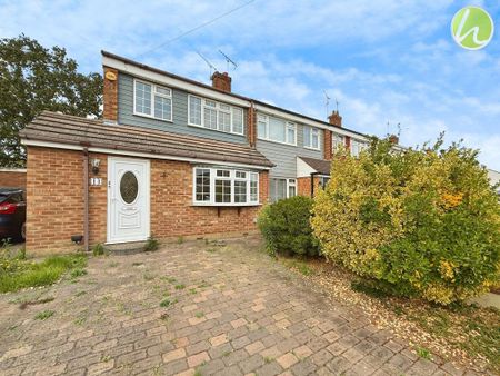 3 bedroom end of terrace house to rent - Photo 2