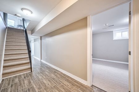 For Lease - 8 Deerfield Court, Whitby, Ontario - Photo 2