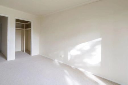 Split Level Townhouse - Photo 3