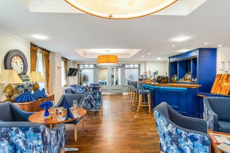 1 Bedroom Apartment, Lynwood Village – Ascot - Photo 5