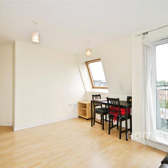 1 bedroom flat to rent - Photo 1