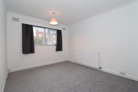 2 bedroom maisonette to rent - Photo 4