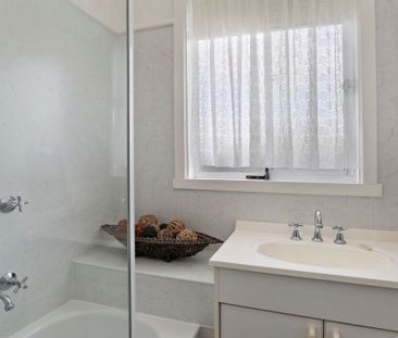 TIDY HOME ON LARGE BLOCK - Photo 4