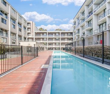 Ground Floor | 2 Bed | 2 Bath | 2 Car - Photo 4