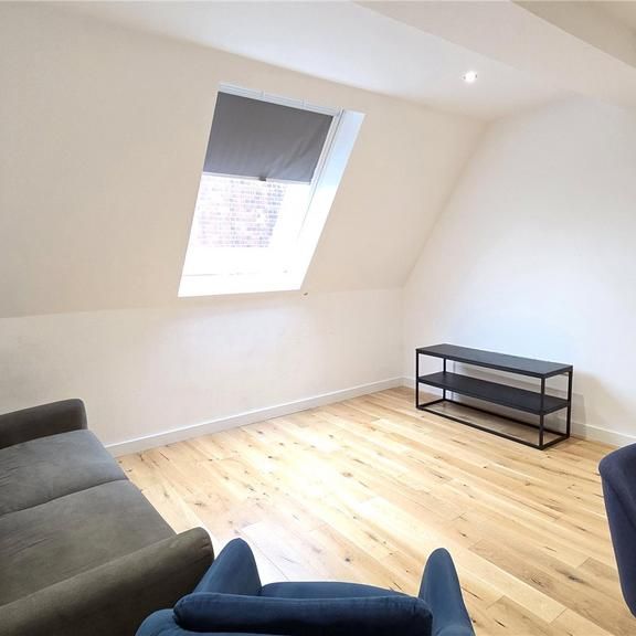 2 bedroom duplex to rent - Photo 1