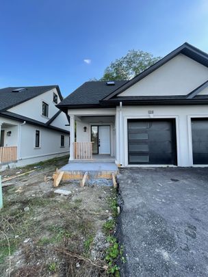 For Lease - 263 Barrie Street Unit# 8, Bradford West Gwillimbury, Ontario - Photo 1