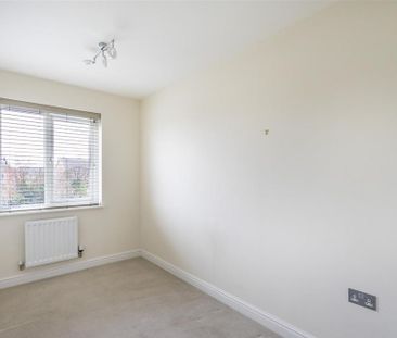 3 bedroom terraced house to rent - Photo 3