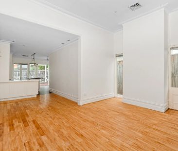 135 Beavers Road, Northcote. - Photo 5