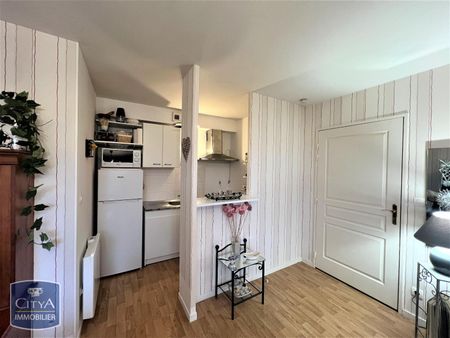 Location Appartement 2 pièces 42m² CHINON 37500 - Photo 2