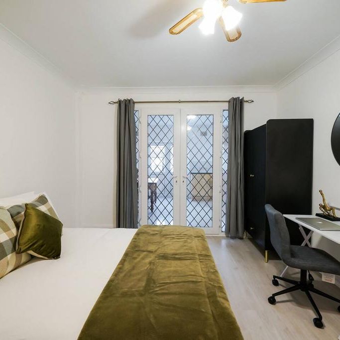 1 bedroom in a house share to rent - Photo 1