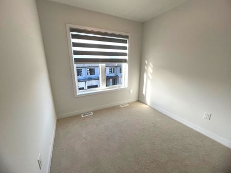 For Lease - 29 John Canning Way, Markham, Ontario - Photo 4