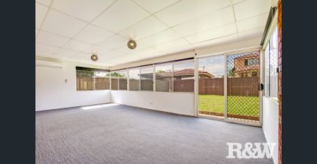 HOUSE AND GRANNY FLAT - Photo 2