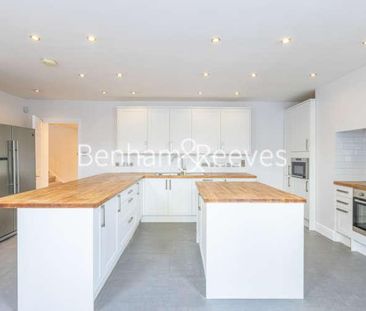 Abingdon Court, Abingdon Villas, W8 - Photo 4