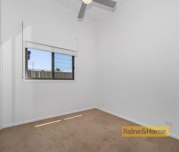 IMMACULATE MODERN FLAT - Photo 2