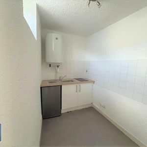 Location Appartement 2 pièces 49m² CHAMALIERES 63400 - Photo 2