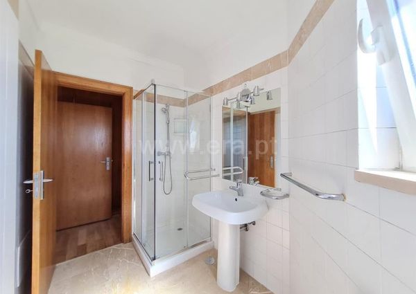 Apartamento T4 em Lisboa