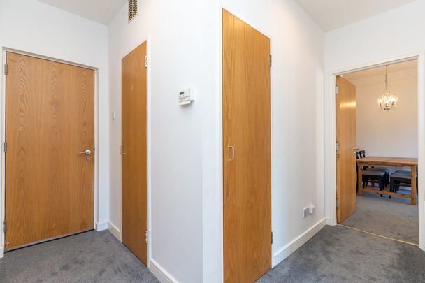 Beresford House, Custom House Square, IFSC, Dublin 1, D01 A977 - Photo 1