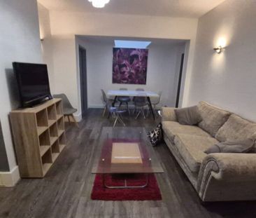 Hainualt Road, E11, Leytonstone - Photo 1