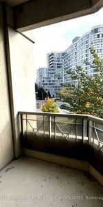 Burnhamthorpe Rd W & Duke of York Blvd Open Concept 1Bdrm +Den - Photo 4