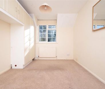 2 bedroom end of terrace house to rent - Photo 5