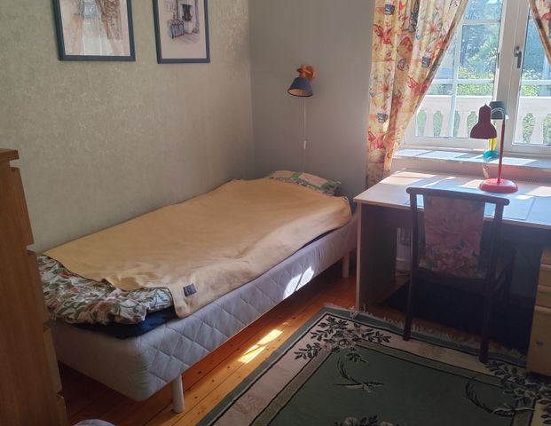 Nyängsvägen, Tullinge - Foto 1