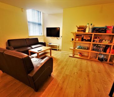 Flat 2, Old Nottingham Arms, NG7 3DN, NOTTINGHAM - Photo 2