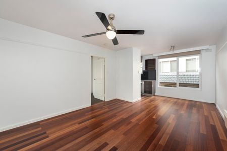 9/162 Barkers Road, Hawthorn VIC 3122 - Photo 5