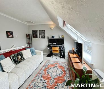 1 bedroom mews to rent - Photo 2