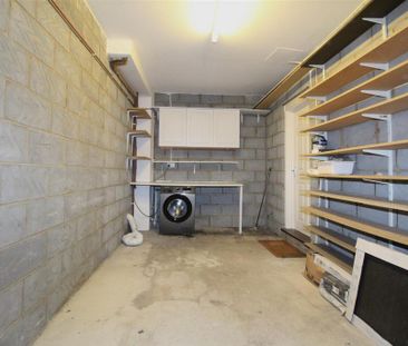 4 bedroom detached house to rent - Photo 4