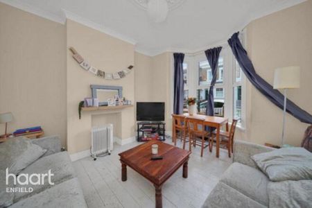 6 bedroom terraced house to rent - Photo 2