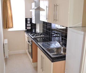 1 Bed Flat, Cardiff Road, LU1 - Photo 3