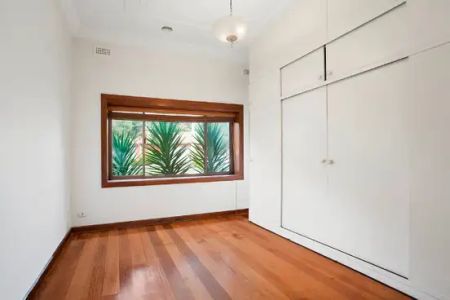 14a Doris Street, Murrumbeena VIC 3163 - House For Rent | Domain - Photo 3