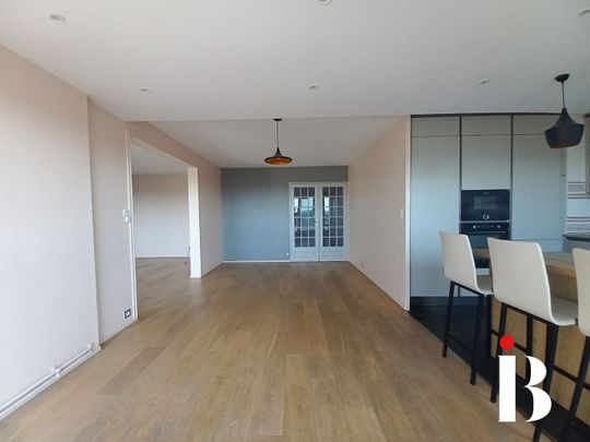 Location Appartement 5 pièces 104m² ST HERBLAIN 44800 - Photo 1