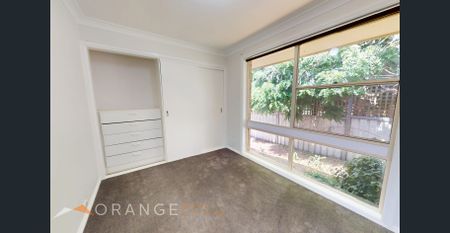 SPACIOUS FAMILY HOME - Photo 3