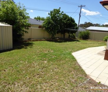 7 Clement Place, Macgregor ACT 2615 - House For Rent | Domain - Photo 5