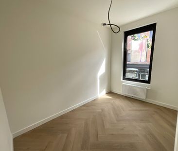 Volledig vernieuwd appartement in centrum Herentals. - Photo 2