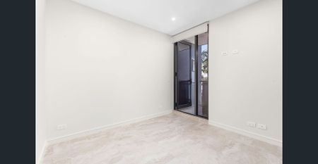 Welcome to Three Two Four Norton Street! - Photo 2