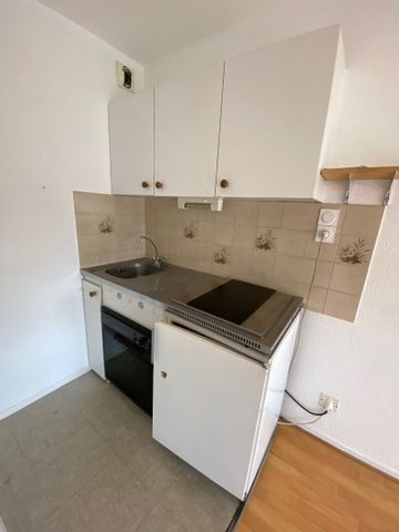 Location Appartement 1 pièce 21m² - Photo 2